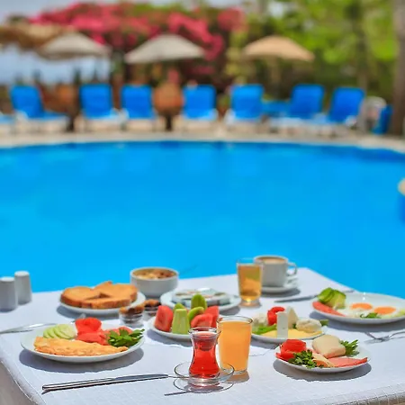 Mare Garden 3* 图尔古特雷斯