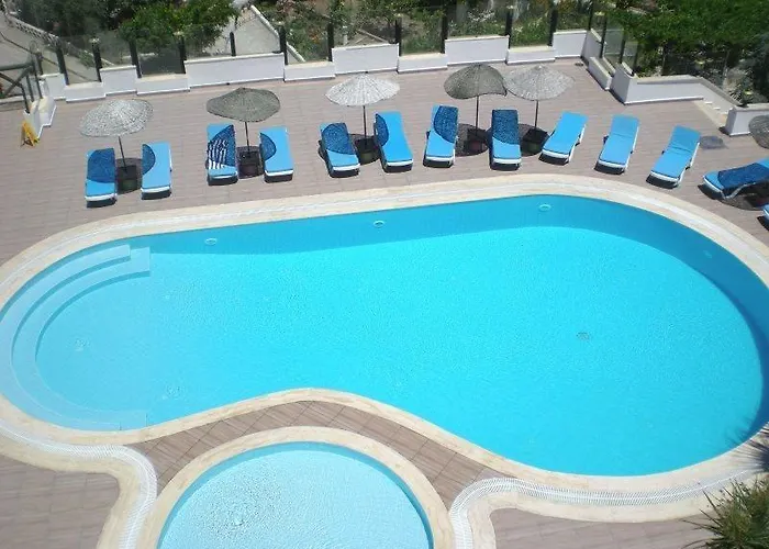 Mare Garden 3*