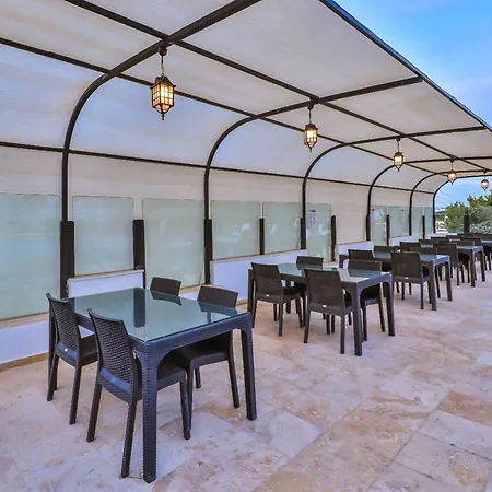Sunny Garden Nilufer Hotel أكيارلار