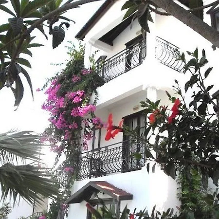 Sunny Garden Nilufer Hotel فندق أكيارلار