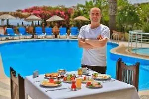 Sunny Garden Nilufer Hotel أكيارلار