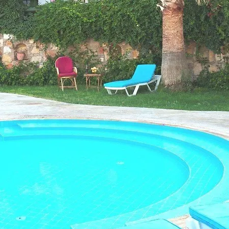 Mare Garden Hotel 3*